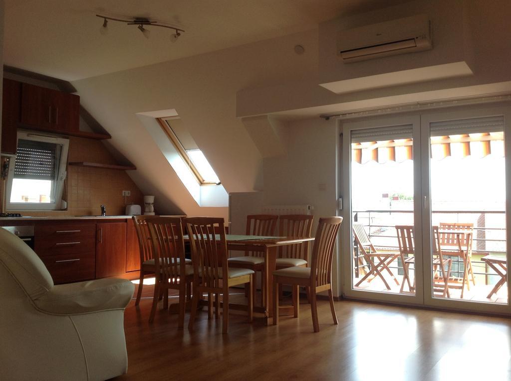 Bella Apartman 巴拉顿菲赖德 客房 照片